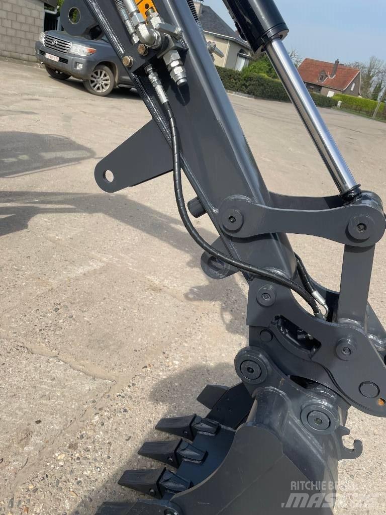 Shantui sd 25 u حفارات صغيرة أقل من 7 طن (حفارات صغيرة)