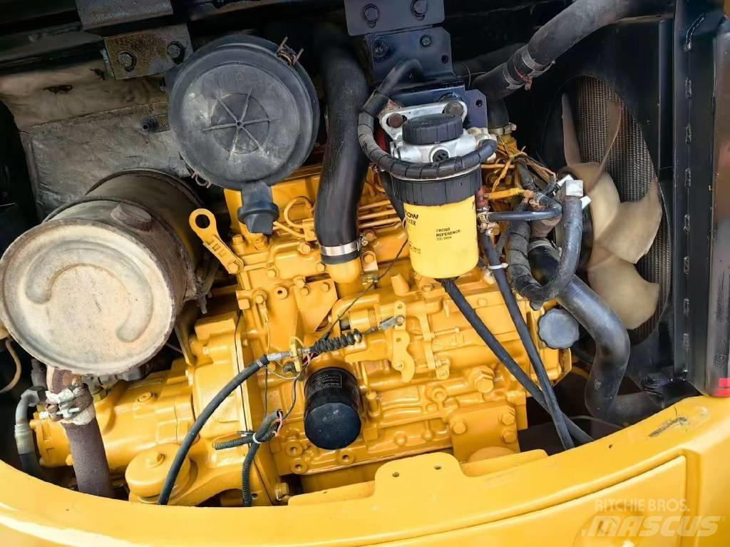 CAT 304 حفارات صغيرة أقل من 7 طن (حفارات صغيرة)