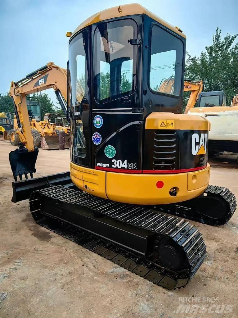 CAT 304 حفارات صغيرة أقل من 7 طن (حفارات صغيرة)