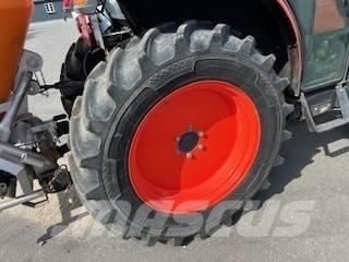 Kubota L2-452 جرارات مدمجة