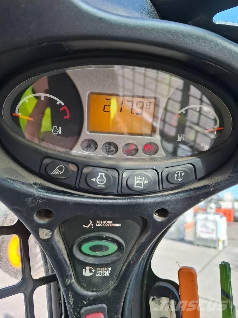 Bobcat T 450 لوادر انزلاقية التوجيه