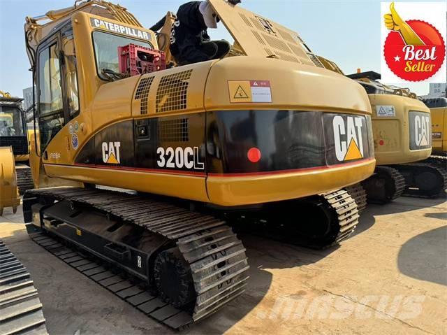 CAT 320 C L حفارات زحافة