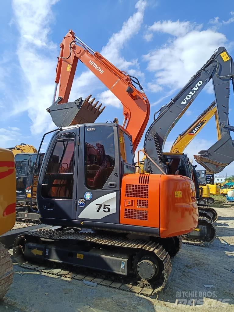 Hitachi ZX 75 حفارات وسط 7 طن - 12 طن