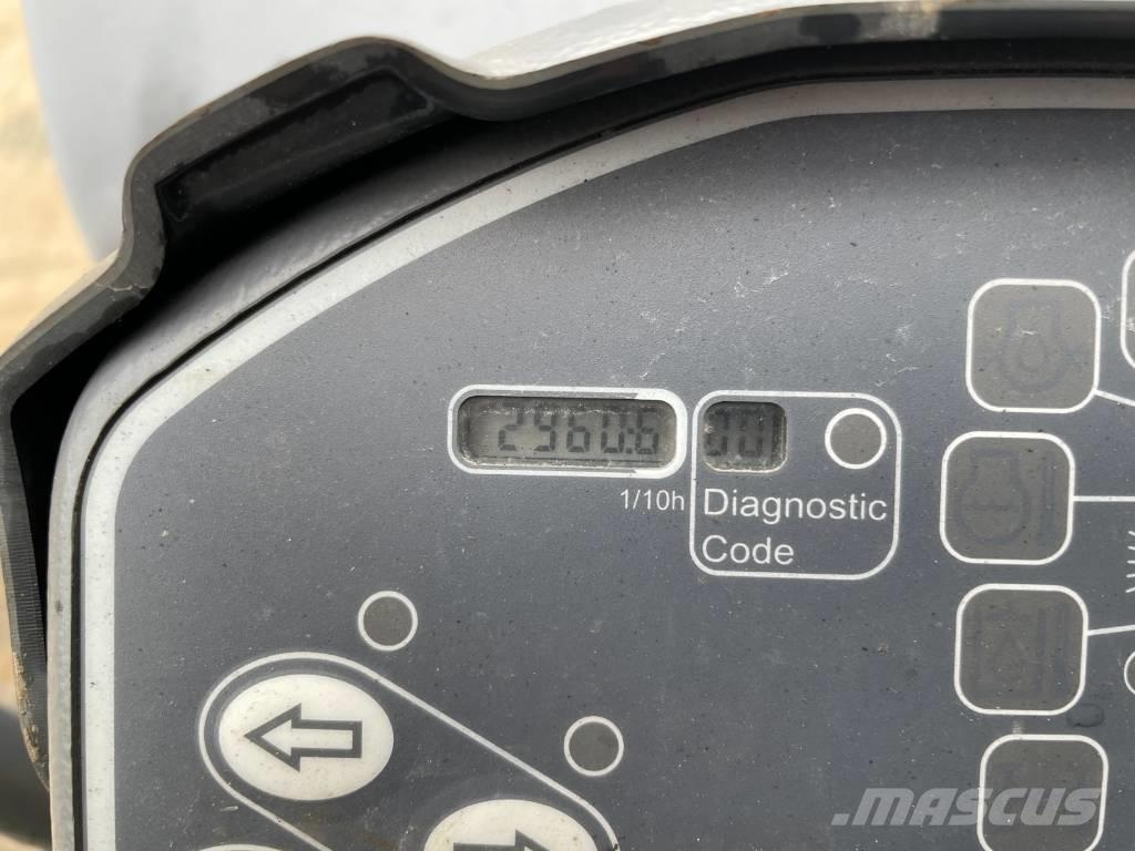 Hamm HD 14 VV مداحل ثنائية الاسطوانة