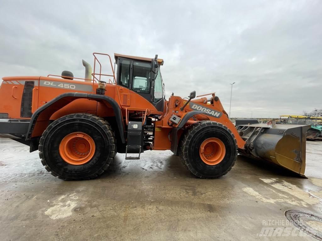 Doosan DL450-3 لوادر بعجل