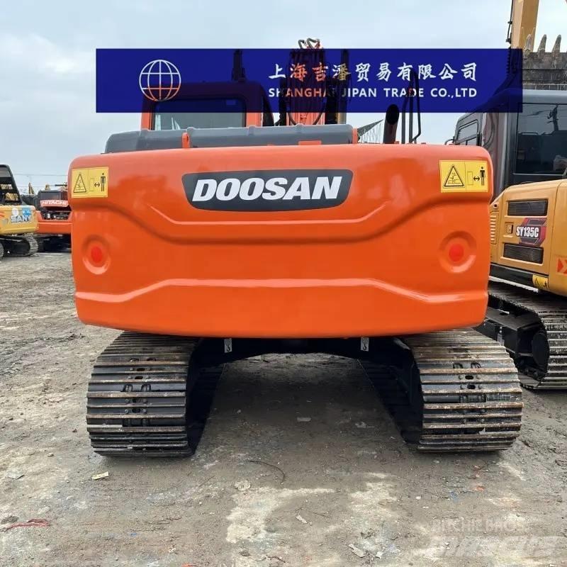 Doosan DX 150 حفارات وسط 7 طن - 12 طن