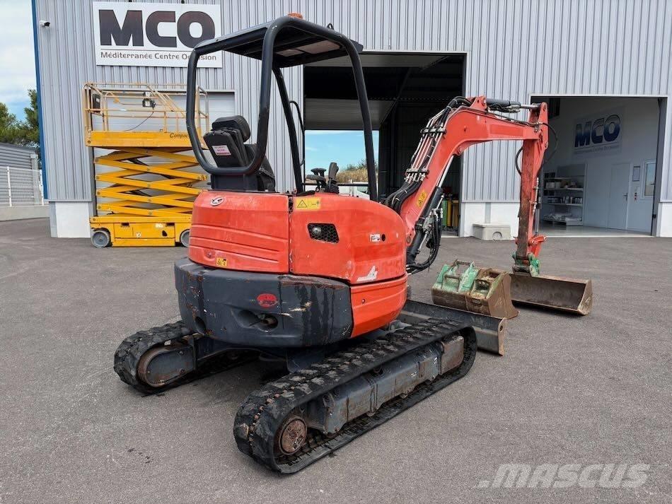 Kubota U 35-3 A حفارات صغيرة أقل من 7 طن (حفارات صغيرة)