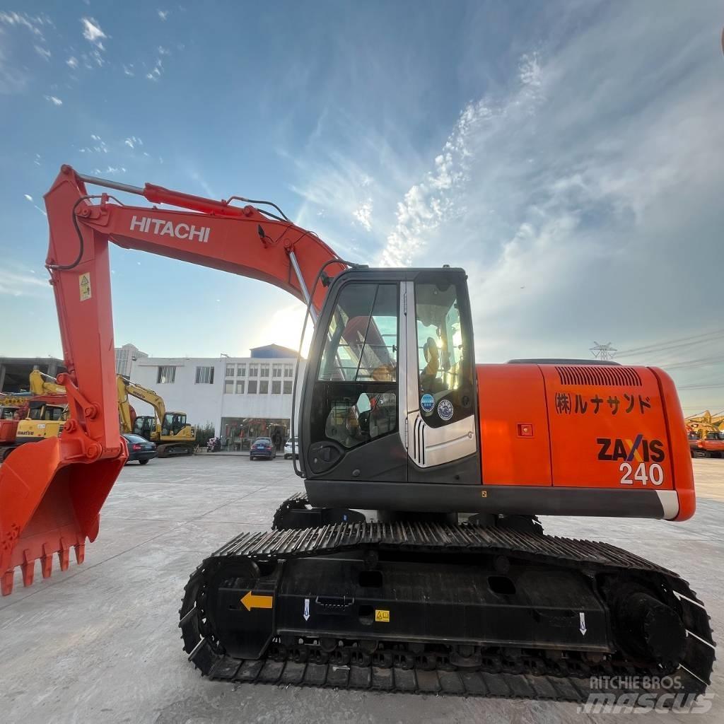 Hitachi ZX 240 حفارات زحافة