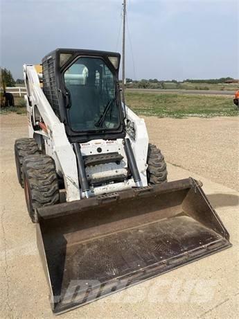 Bobcat S 300 لوادر انزلاقية التوجيه