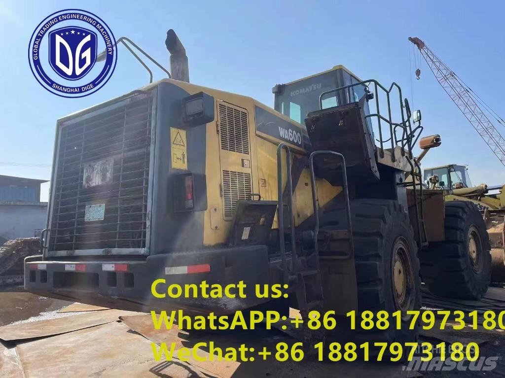 Komatsu WA 600-6 لوادر بعجل