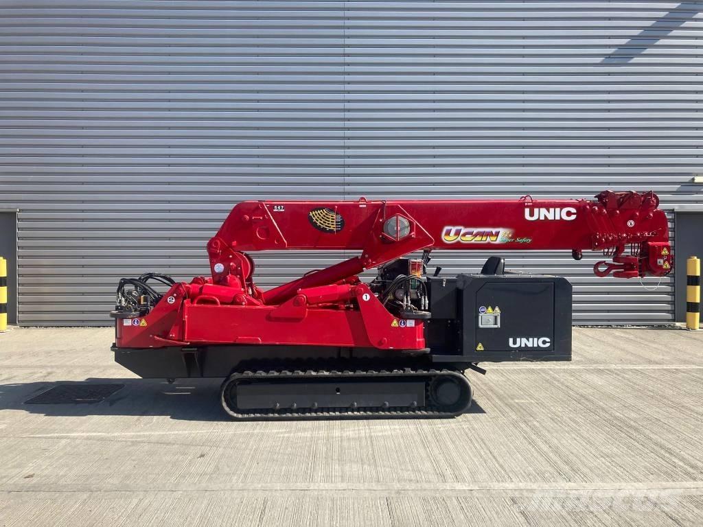 Unic URW-547 رافعات صغيرة