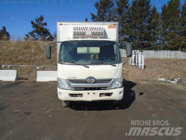 Hino 155 D شاحنات بدرجة حرارة قابلة للضبط