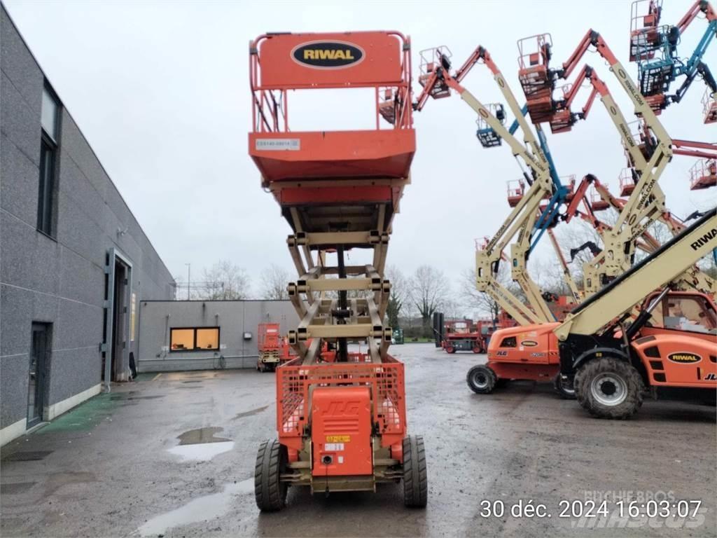 JLG 4069LE رافعات مقصية الشكل