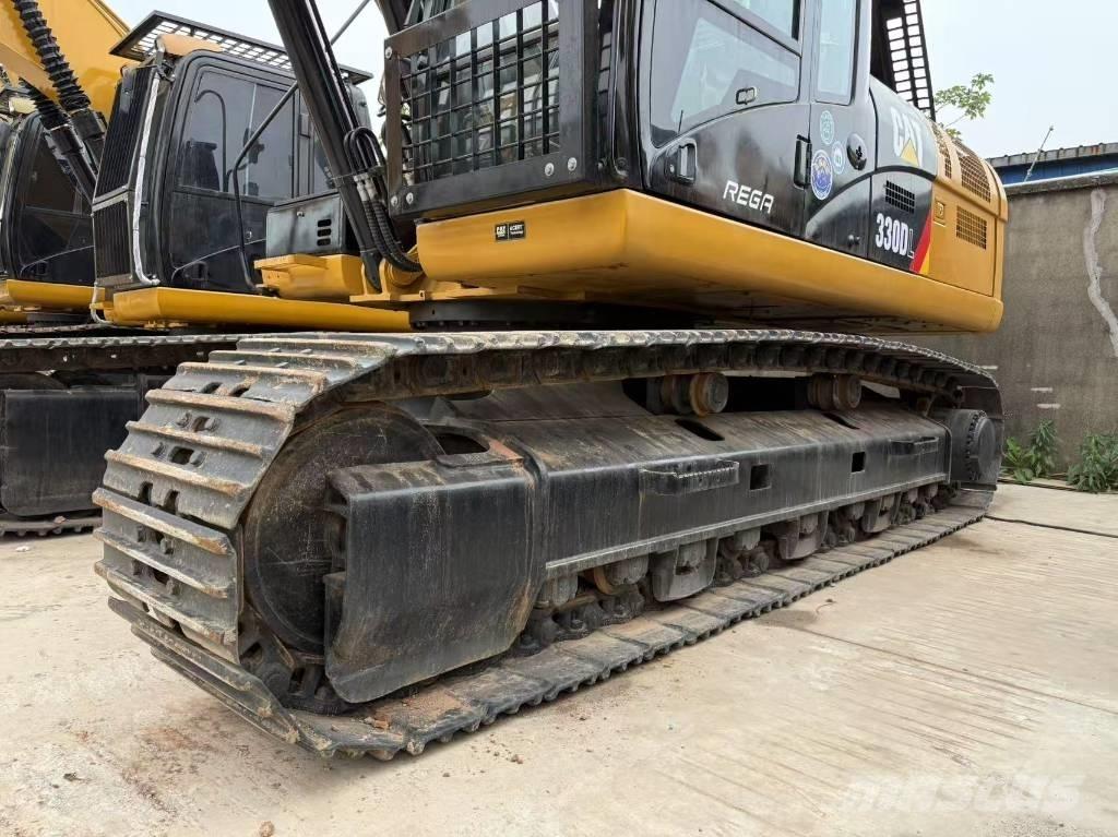 CAT 330 D2 حفارات زحافة