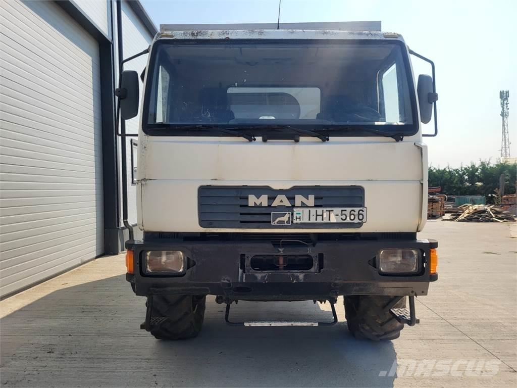 MAN 10.185LAEC 4X4 شاحنات ذات هيكل صندوقي