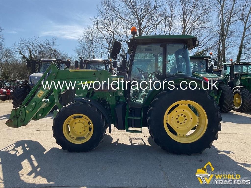 John Deere 5100 M الجرارات