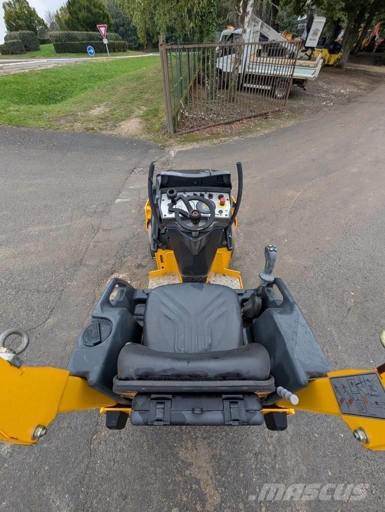 Bomag BW 100 AD M-5 مداحل ثنائية الاسطوانة