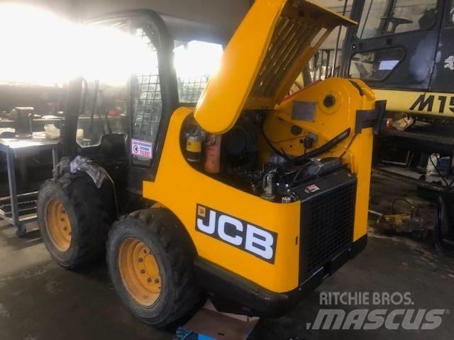 JCB Robot 170 لوادر صغيرة