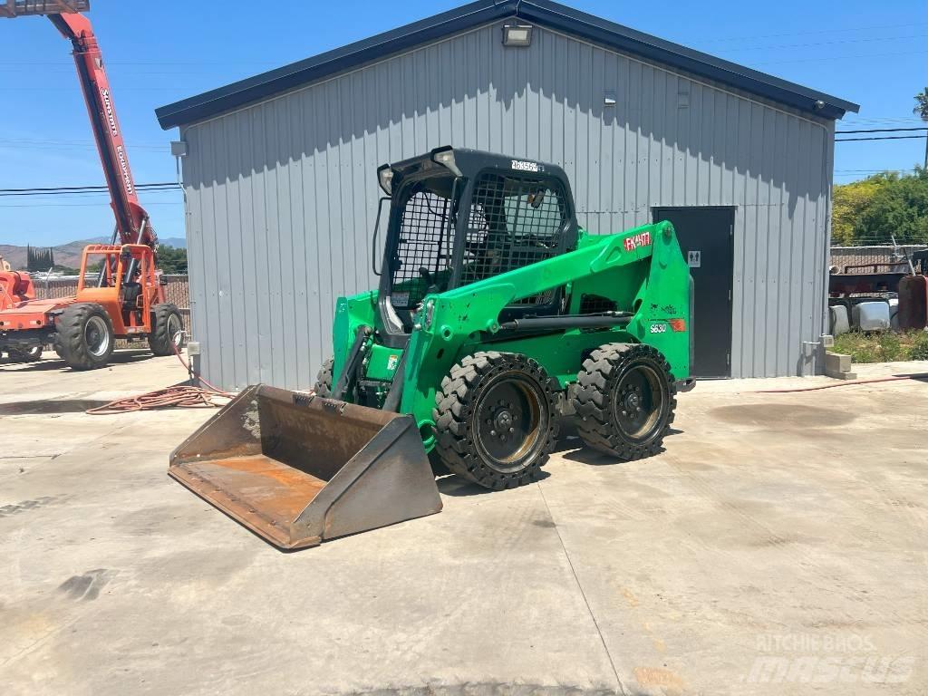 Bobcat S630 لوادر انزلاقية التوجيه