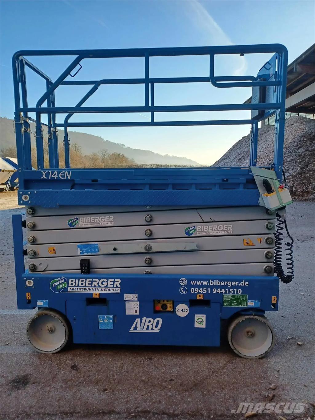 Aichi X14EN رافعات مقصية الشكل