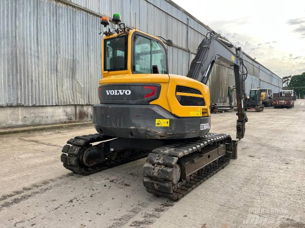 Volvo ECR 88 D حفارات وسط 7 طن - 12 طن