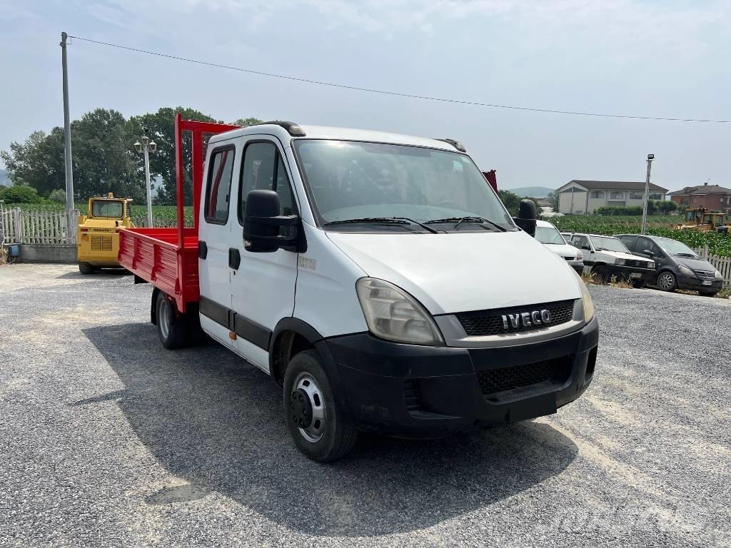 Iveco Daily 35-110 شاحنات ذات هيكل صندوقي