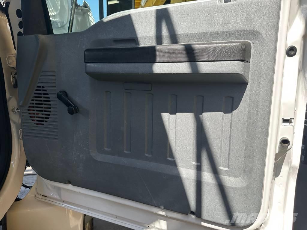 Ford F 750 SD ماكينات زراعية أخرى