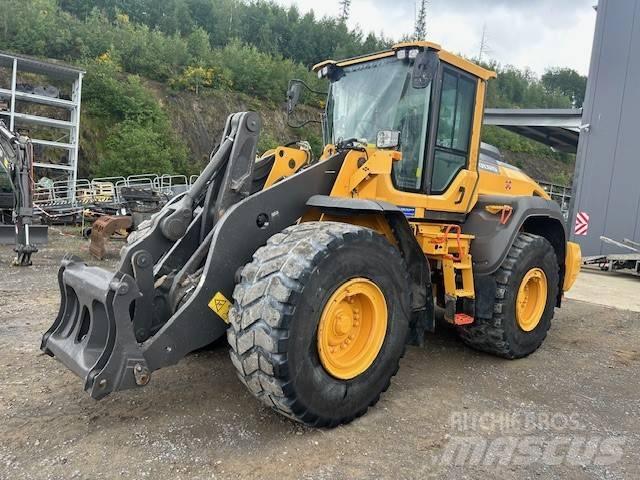 Volvo L 110 H لوادر بعجل