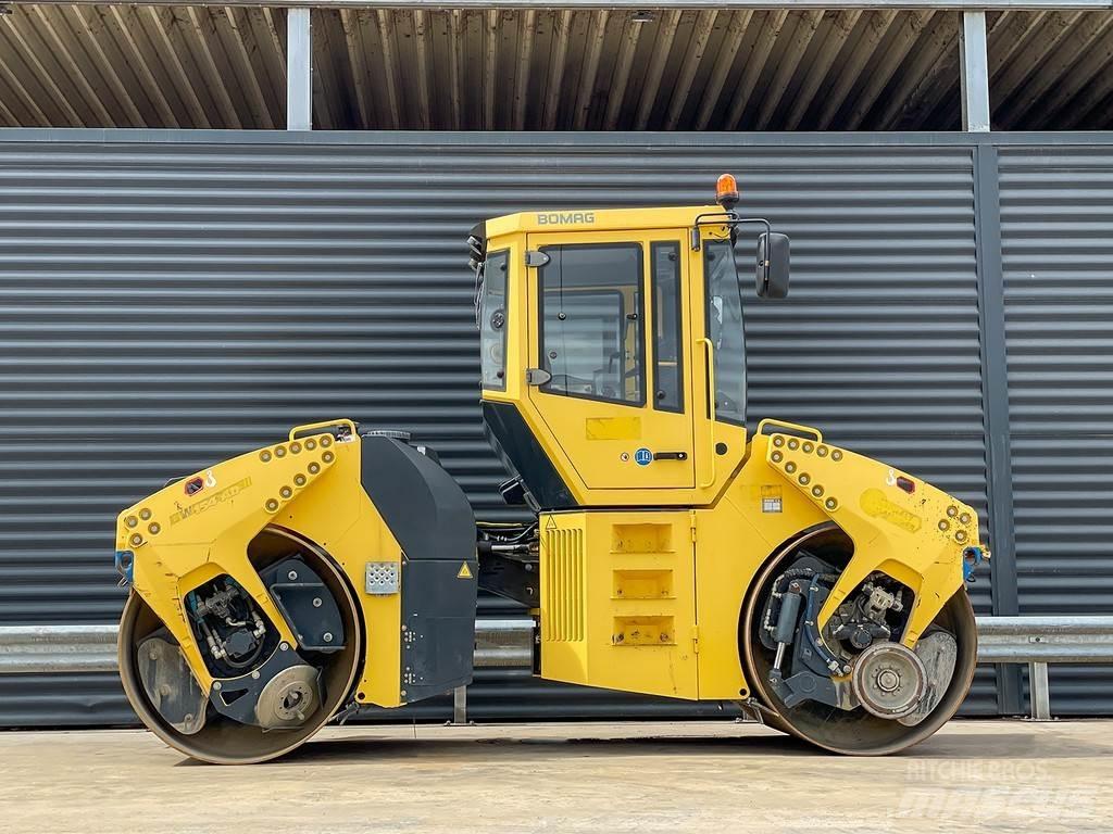 Bomag BW 154 AD-4 مداحل ثنائية الاسطوانة