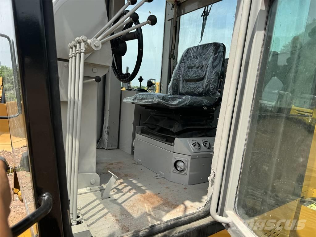 CAT 140 G معدات تمهيد الطرق
