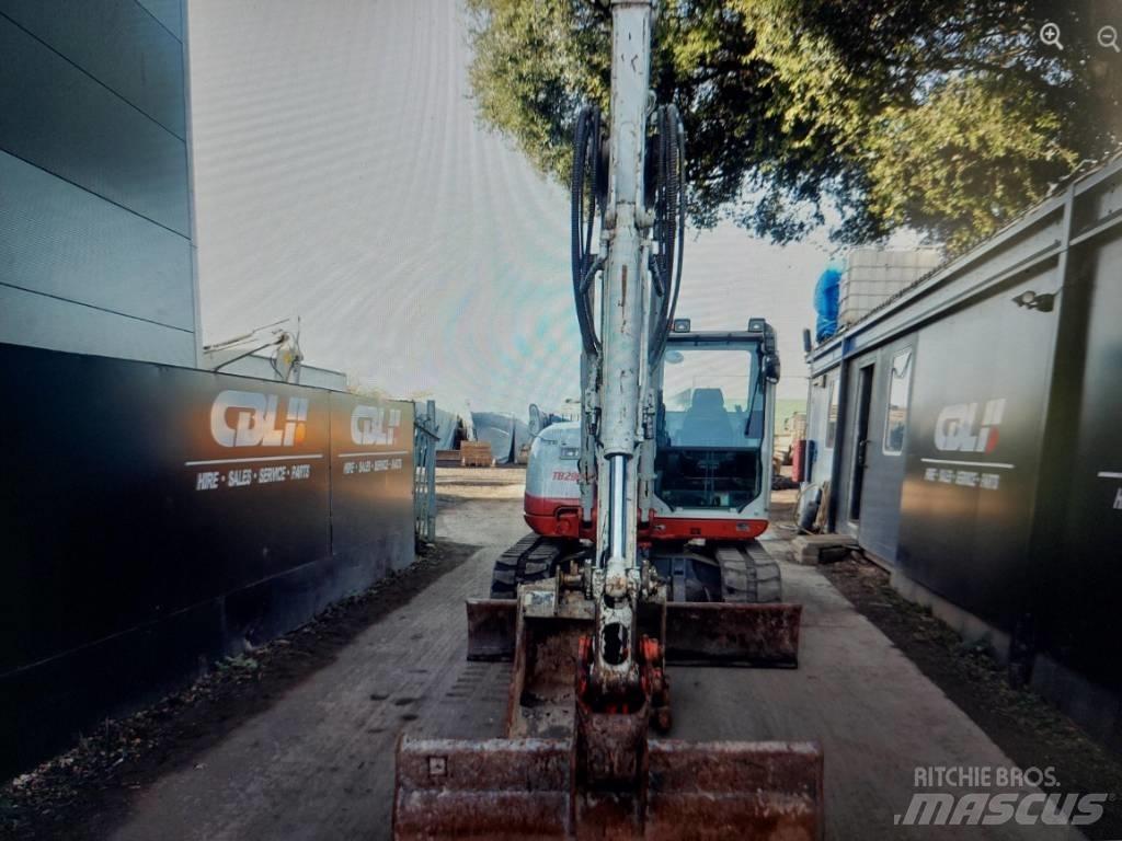 Takeuchi TB 290 حفارات وسط 7 طن - 12 طن