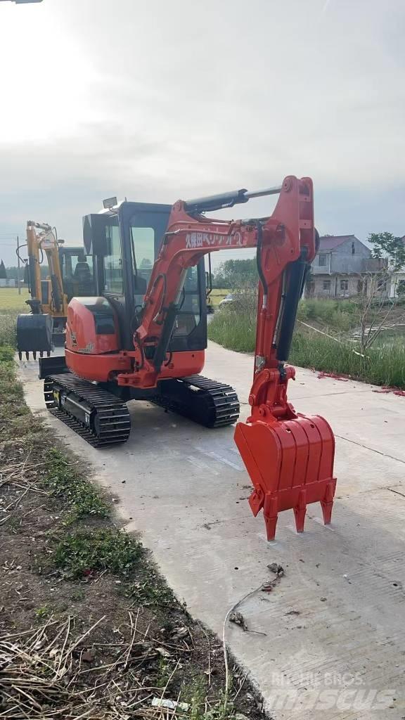 Kubota U 35 حفارات صغيرة أقل من 7 طن (حفارات صغيرة)
