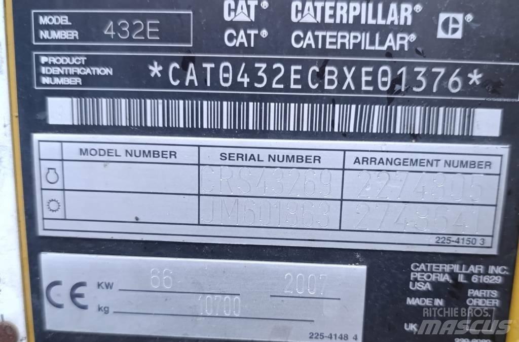 CAT 432 E 4x4 لوادر ذات جرافات عكسية