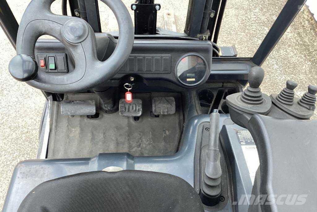 Linde E 18 C شاحنات ذات رافعات شوكية تعمل بالكهرباء