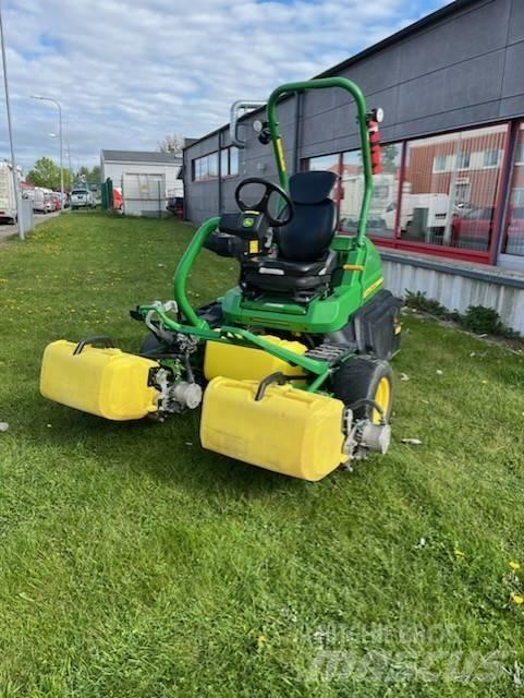 John Deere 2750 E محشات الخضر