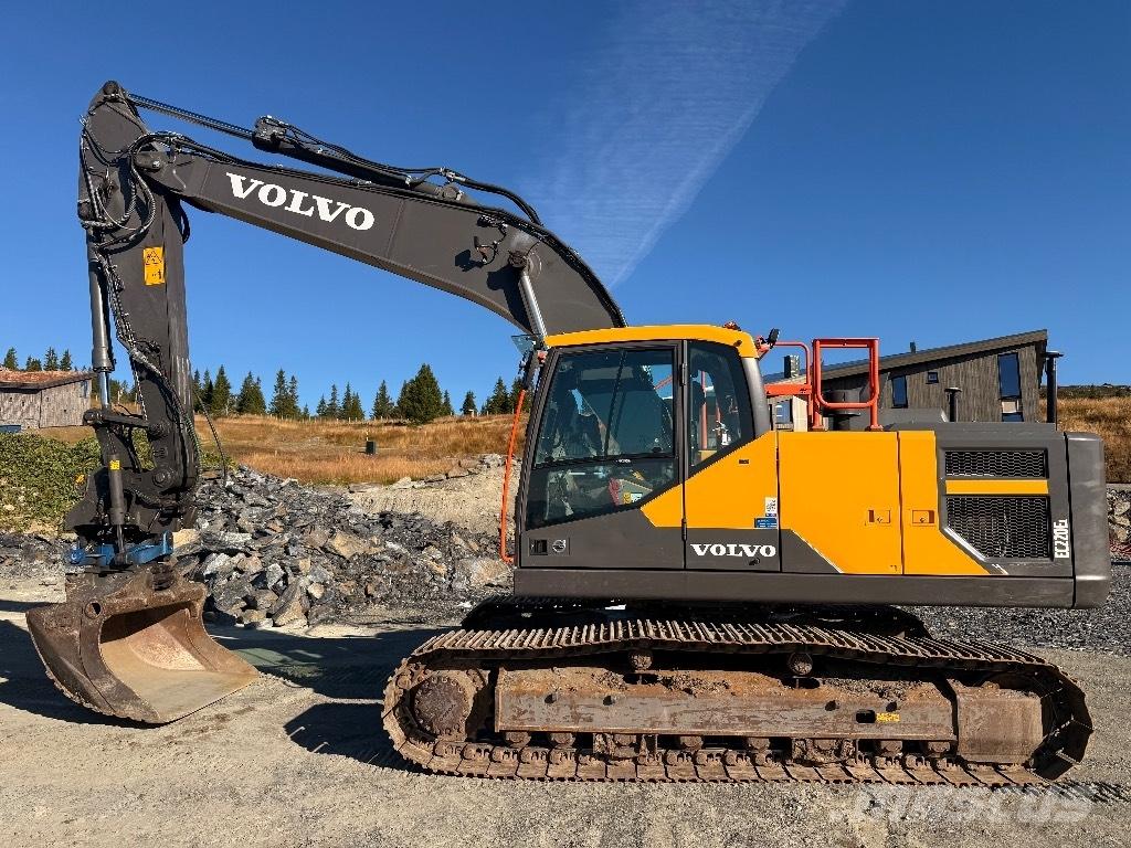Volvo EC220EL حفارات زحافة