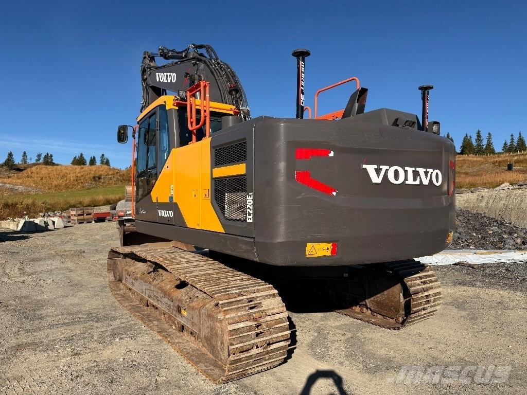 Volvo EC220EL حفارات زحافة