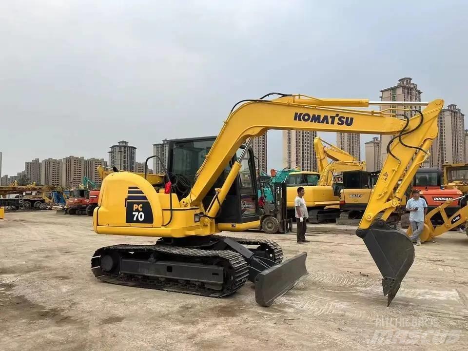 Komatsu PC 70-8 حفارات صغيرة أقل من 7 طن (حفارات صغيرة)