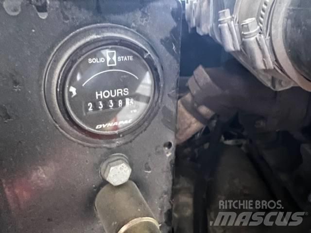 Dynapac CC 122 C مداحل ثنائية الاسطوانة