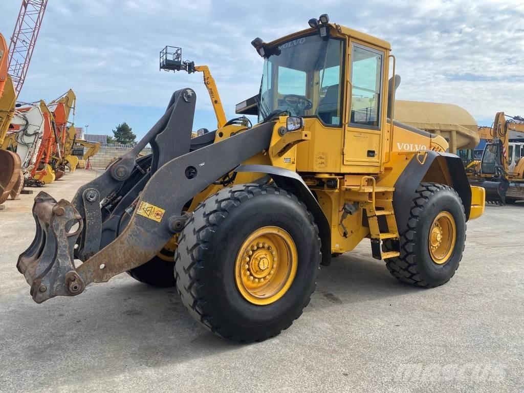 Volvo L90E NVT لوادر بعجل