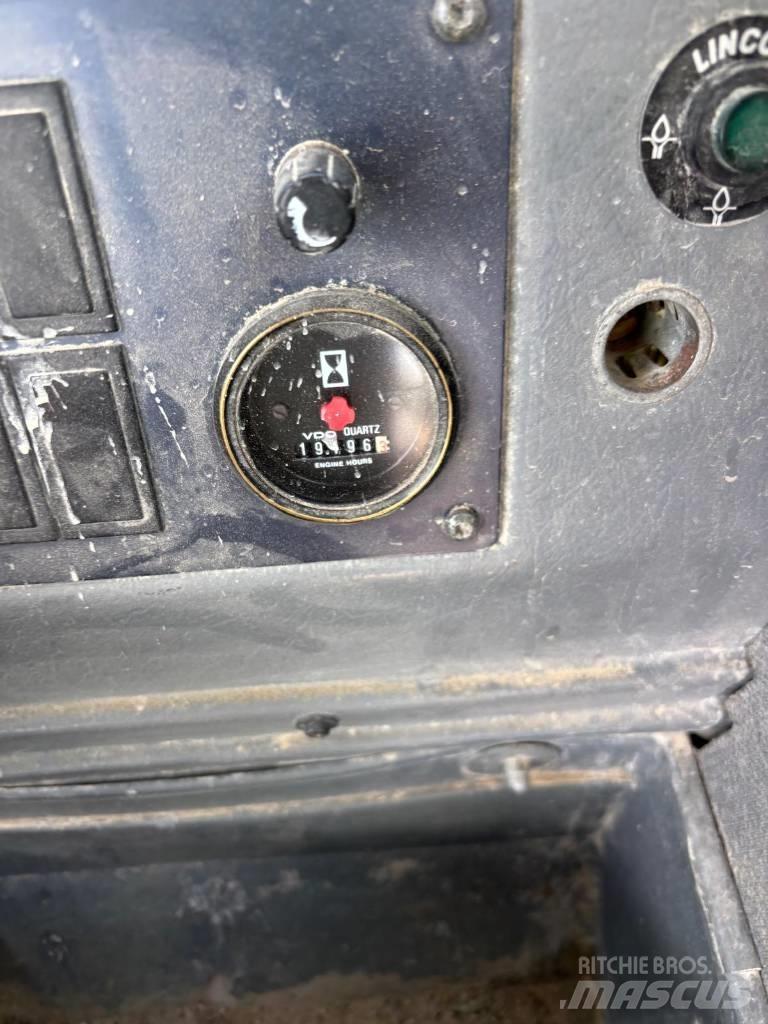Volvo L 120 C لوادر بعجل