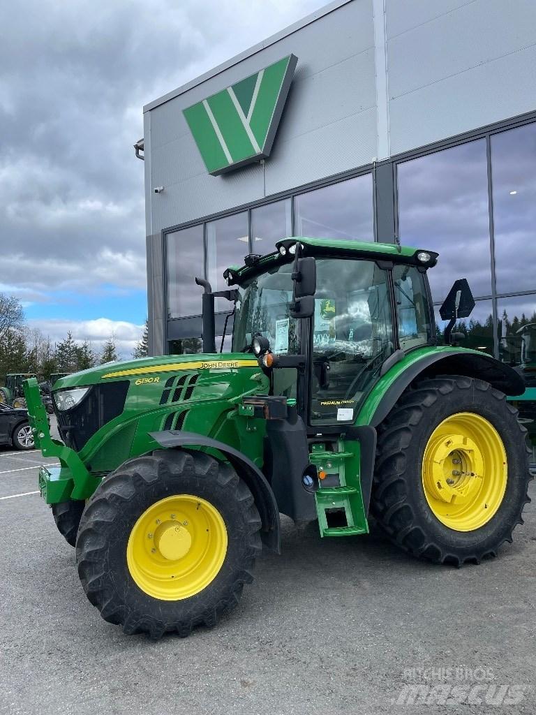 John Deere 6130R الجرارات