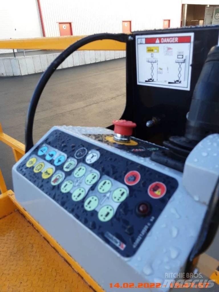 Haulotte H 15 SX رافعات مقصية الشكل