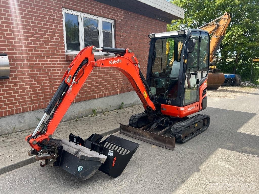 Kubota KX 019-4 حفارات صغيرة أقل من 7 طن (حفارات صغيرة)