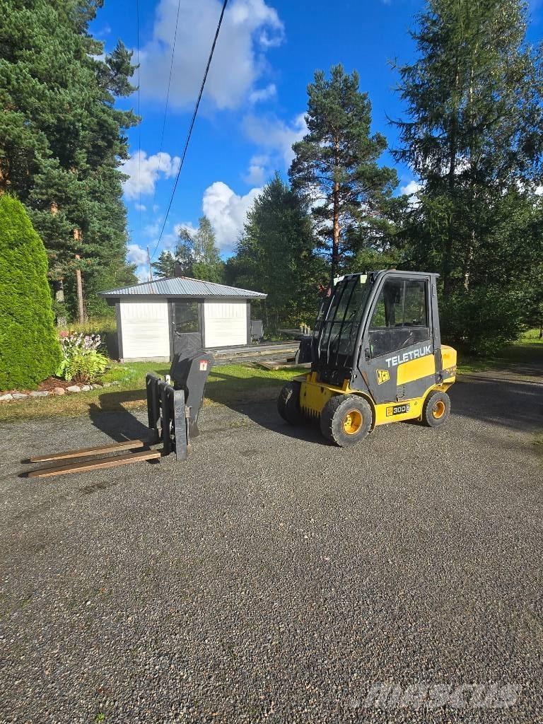 JCB TLT 30 D مناولات متداخلة