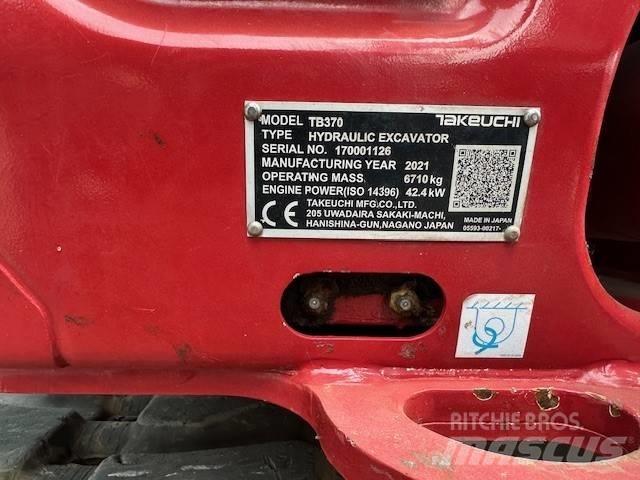 Takeuchi TB 370 حفارات وسط 7 طن - 12 طن