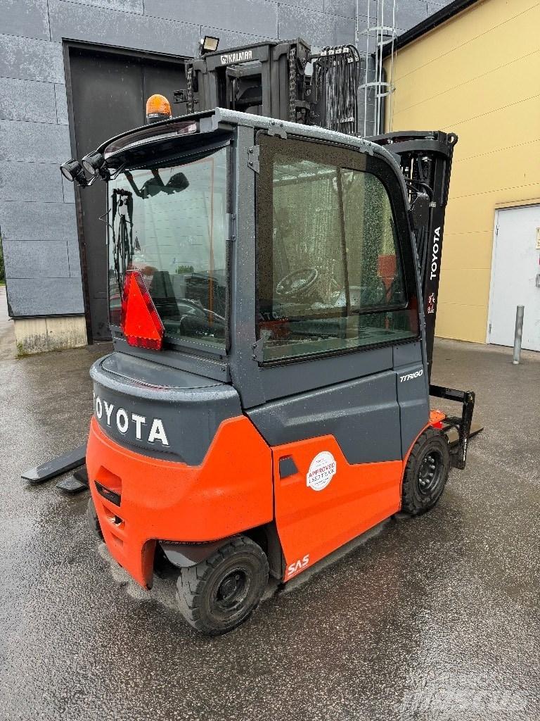 Toyota 9FBMK30T شاحنات ذات رافعات شوكية تعمل بالكهرباء