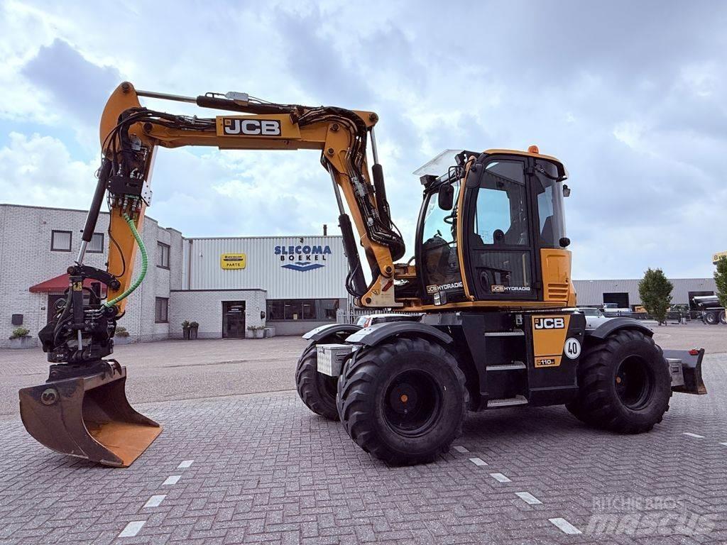 JCB Hydradig 110W حفارات بعجل