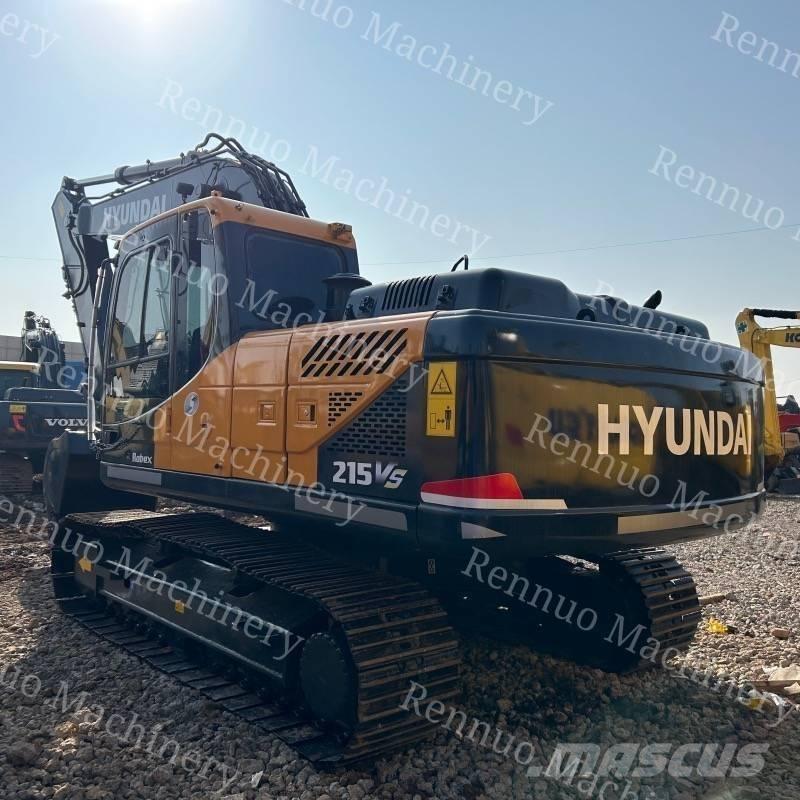 Hyundai 215 حفارات زحافة