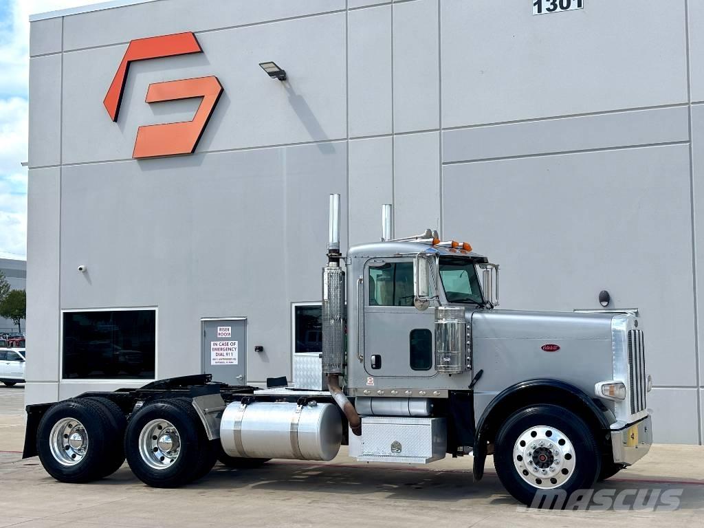 Peterbilt 388 وحدات الجر